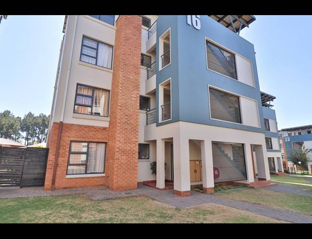 2 BEDROOM APARTMENT FOR SALE IN GREENSTONE HILL